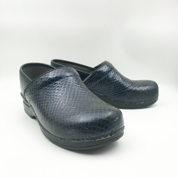 DANSKO XP Classic Blue Textured Scaled Leather Slip On Clogs Loafers Womens 10.5 - Picture 1 of 10
